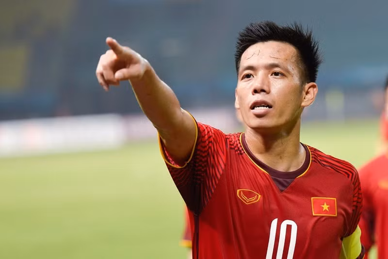 5. Nguyễn Văn Quyết: 16 bàn thắng Top 8 cầu thủ ghi nhiều bàn thắng nhất cho đội tuyển Việt Nam