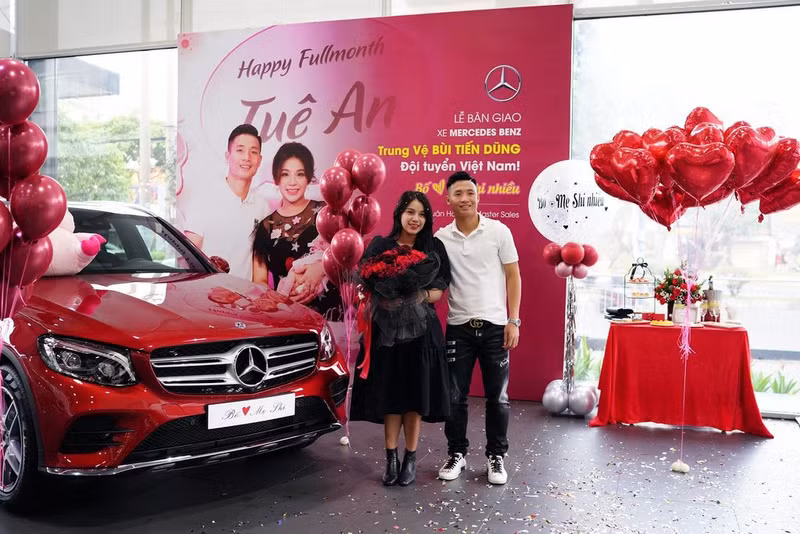 Dàn sao bóng đá Việt Nam đi xe gì? 
