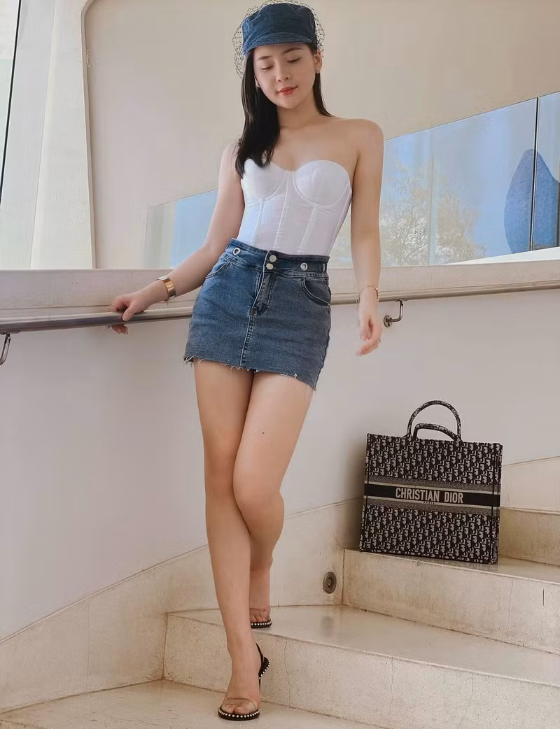 Nét ngây thơ đáng yêu của hot girl cờ tướng hâm mộ Công Phượng