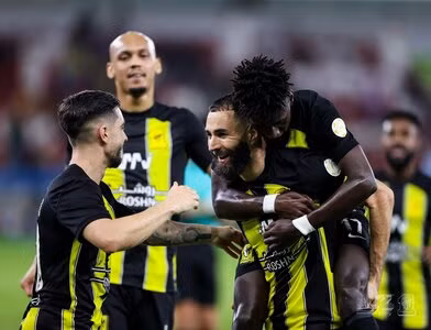 Tại bảng C, Al Ittihad cũng đã vượt qua vòng bảng khi có được 12 điểm sau 5 lượt trận, xếp thứ 2 là Sepahan với 10 điểm. Lộ diện 4 đội đầu tiên vào vòng 1/8 Cúp C1 châu Á