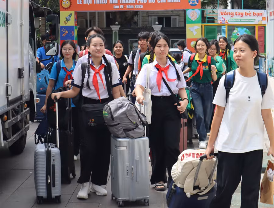 75 đại biểu thiếu nhi TPHCM lên đường tham gia Hành trình "Em yêu Tổ quốc Việt Nam" năm 2026.