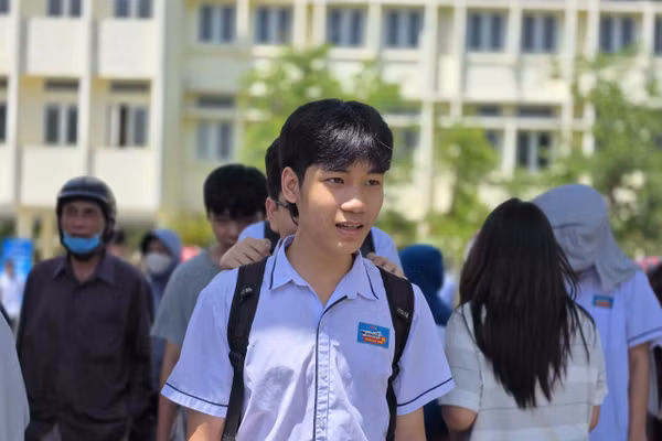 Thí sinh Thanh Hoá hoàn thành môn thi thứ 2, Kỳ thi vào lớp 10 THPT công lập.