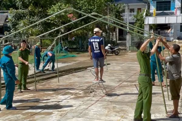 Xã Yên Nhân dựng 21 lều dã chiến để sơ tán dân.