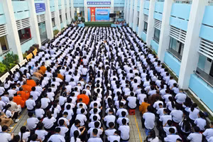 Quang cảnh buổi tuyên truyền.