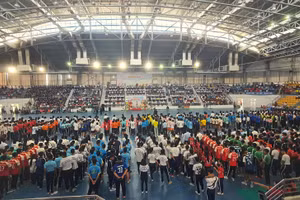 Quang cảnh khai mạc giải thể thao.