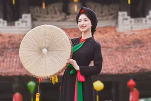 Hòa Minzy tự hào nhận vinh dự đặc biệt từ Thủ tướng 