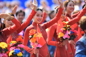 Thanh Thủy, Đen Vâu cùng loạt sao Việt bày tỏ niềm tự hào trong ngày Đại lễ 30/4