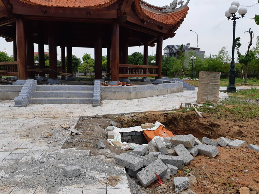 Năm 2015 Kiểm toán Nhà nước khi tiến hành kiểm toán trên địa bàn tỉnh Vĩnh Phúc đã phát hiện dự án công trình Văn Miếu Vĩnh Phúc mắc nhiều sai phạm. Năm 2015 Kiểm toán Nhà nước khi tiến hành kiểm toán trên địa bàn tỉnh Vĩnh Phúc đã phát hiện dự án công trình Văn Miếu Vĩnh Phúc mắc nhiều sai phạm.