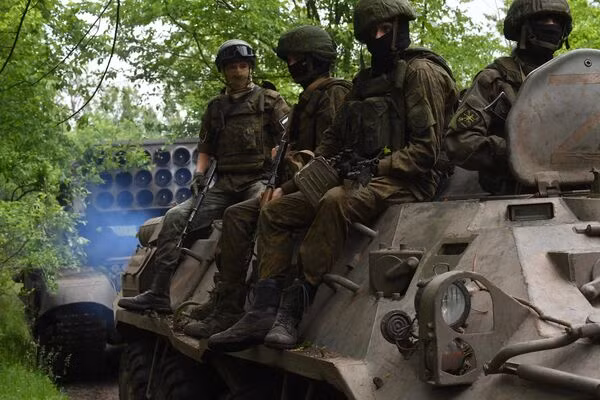 Hệ thống TOS-1A hoạt động trong chiến dịch quân sự đặc biệt.