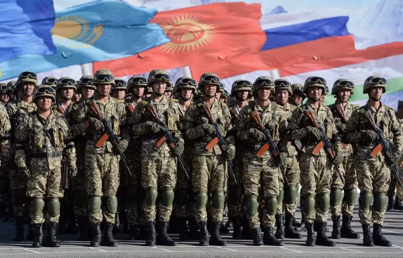 Hình ảnh một cuộc tập trận chung của CSTO.