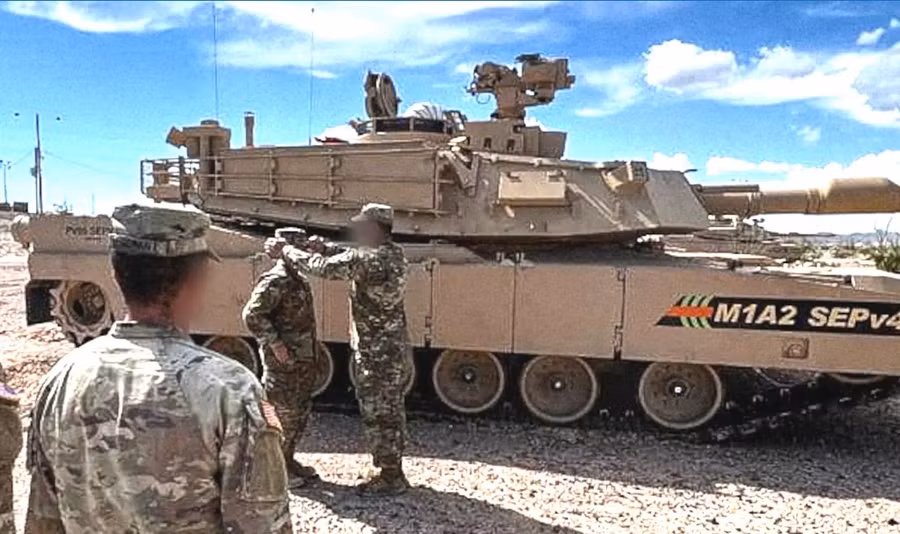 Xe tăng Abrams.