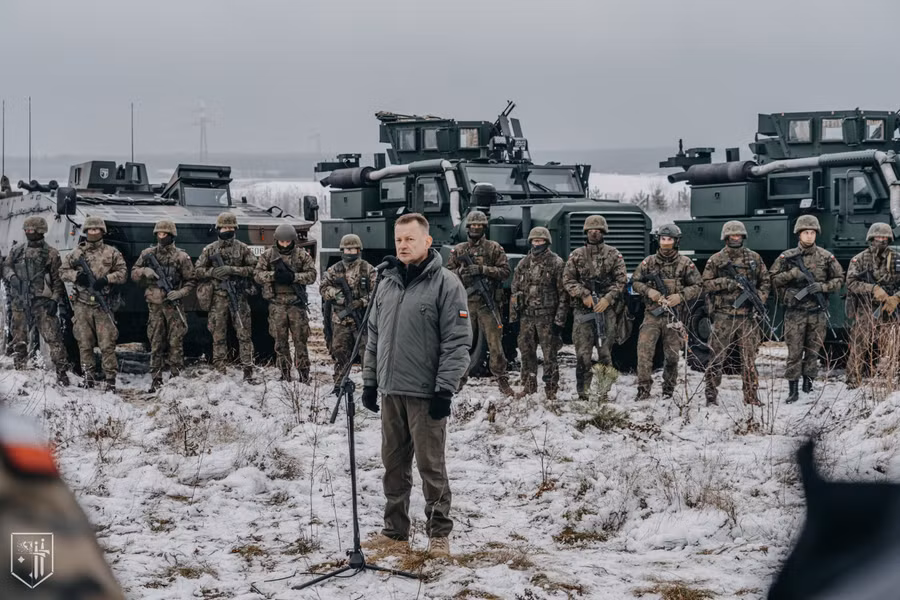 Binh sĩ NATO trong một cuộc tập trận tại Ba Lan.