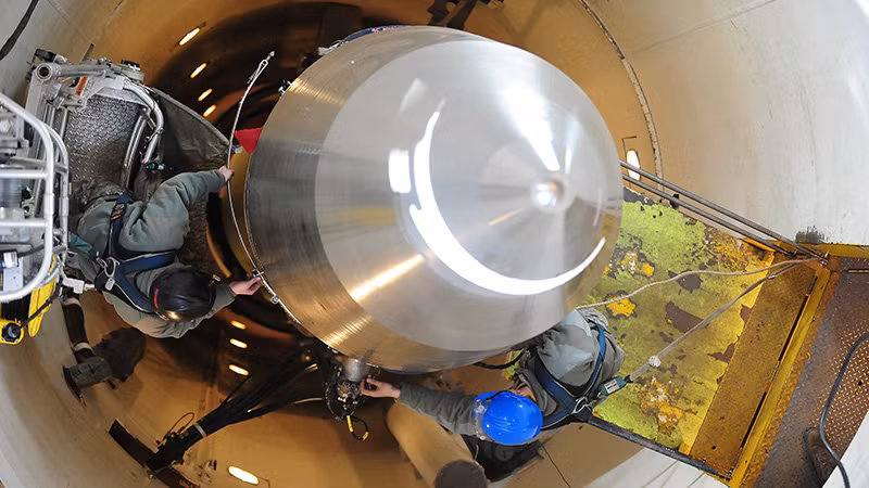 Tên lửa Minuteman 3 trong hầm phóng.