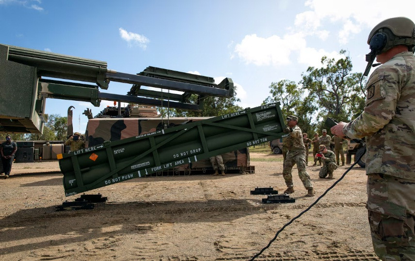 Hệ thống HIMARS Mỹ viện trợ cho Ukraine.