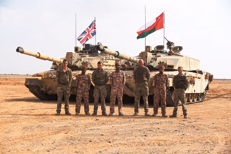 Anh hứa hẹn sẽ chuyển tăng Challenger 2 cho Ukraine.