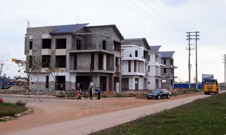 Một dự án BĐS tại Vĩnh Phúc sau hàng chục năm mới chỉ "mọc lên" được vài căn nhà. (ảnh: tg)