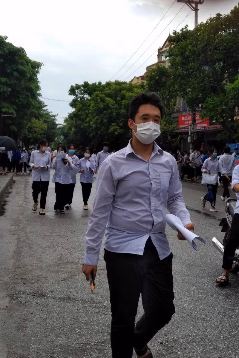 Thí sinh Ninh Bình tự tin sau khi thi môn toán.