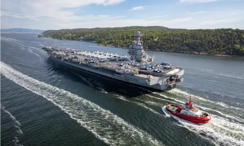 Biên đội tàu sân bay USS Gerald R.Ford.