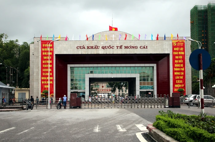 Cửa khẩu quốc tế Móng Cái