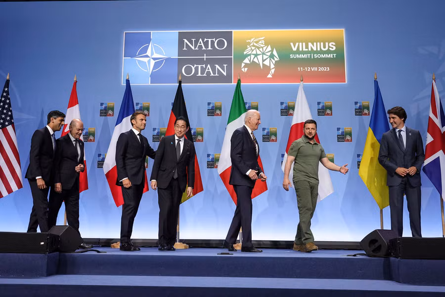 Tổng thống Ukraine Zelensky dự hội nghị thượng đỉnh tại Vilnius.