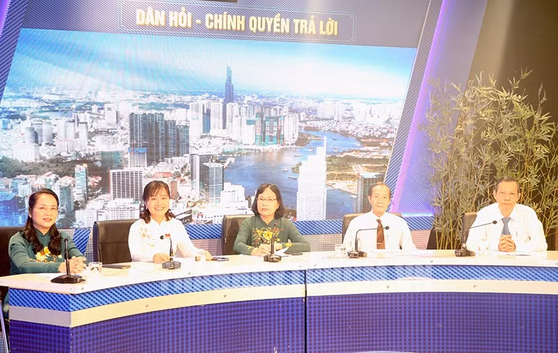 Chương trình Dân hỏi- Chính quyền trả lời (Nguồn: Trang tin Điện tử Đảng bộ thành phố Hồ Chí Minh)