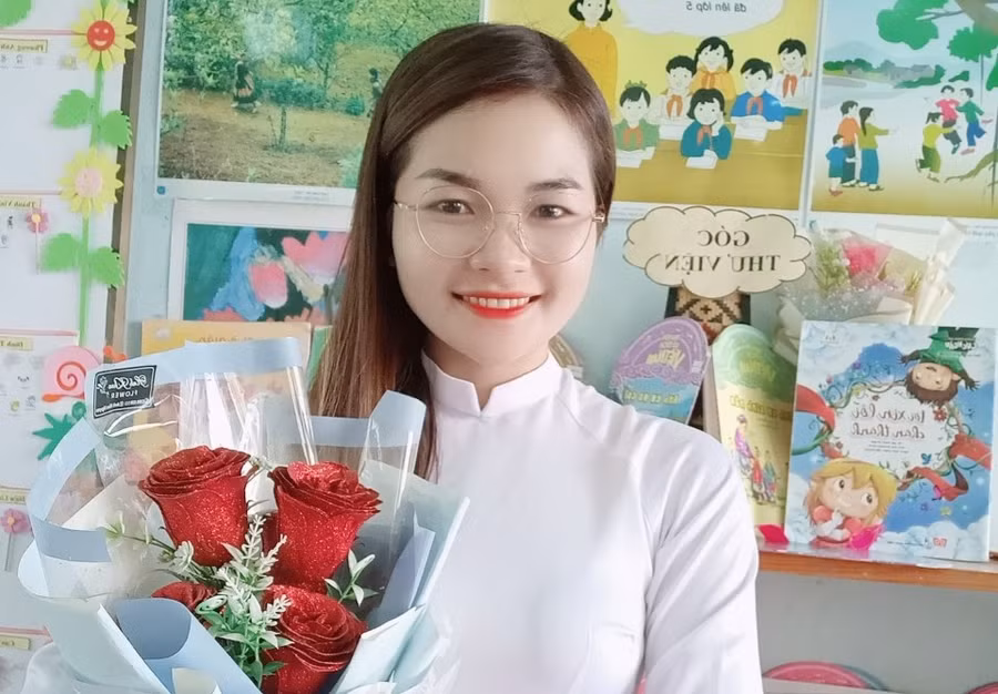 Cô giáo Nah Ria Mai.