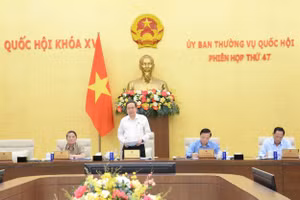 Chủ tịch Quốc hội Trần Thanh Mẫn phát biểu khai mạc phiên họp.