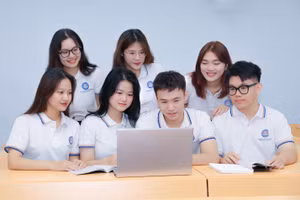 Sinh viên Trường Đại học Thương mại.