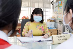 Đẩy mạnh tư vấn, giải quyết những vấn đề tâm thần, tâm lý học sinh. Ảnh minh họa/internet.