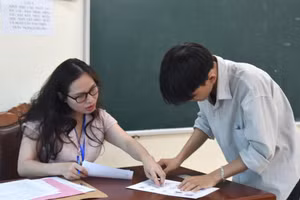 Thí sinh thi đánh giá năng lực năm 2025 do Trường ĐH Sư phạm Hà Nội tổ chức.