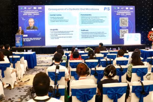 Một hoạt động báo cáo khoa học trong khuôn khổ Hội nghị Nha khoa châu Á - Thái Bình Dương lần thứ 47.