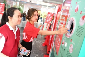 Trải nghiệm máy tái chế của chương trình.