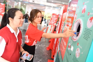 Trải nghiệm máy tái chế của chương trình.