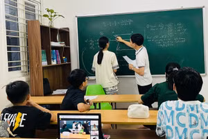 Giáo viên phải thay đổi cách dạy, chuyển từ “dạy để thi” sang “dạy để hiểu và vận dụng”.