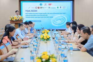 Toàn cảnh tọa đàm.