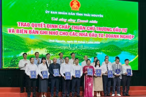 Lễ ký kết diễn ra thành công tốt đẹp.