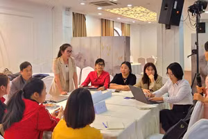 Học viện hào hứng tương tác, trao đổi tại buổi tập huấn.