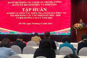 Quang cảnh buổi tập huấn.