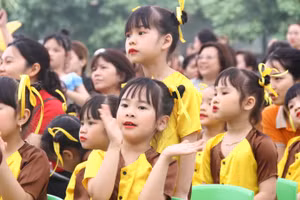 Trẻ mầm non quận Tây Hồ (Hà Nội).