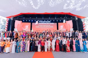 Chương trình kỷ niệm 65 năm thành lập là ngày hội đặc biệt của Trường ĐH Ngoại Thương 