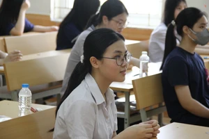 Thí sinh trong phòng thi.
