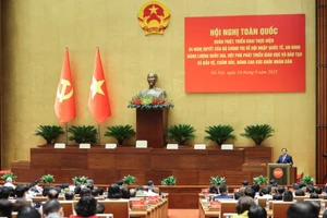 Thủ tướng Phạm Minh Chính trình bày chuyên đề về Nghị quyết 71.