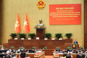 Thủ tướng Phạm Minh Chính trình bày chuyên đề về Nghị quyết 71.