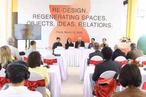 Chương trình được tổ chức dưới hình thức tọa đàm, kết hợp giữa phỏng vấn và thảo luận mở.