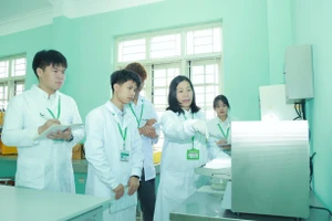 Hoạt động nghiên cứu khoa học tại Học viện Nông nghiệp Việt Nam.