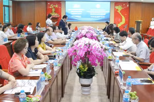 Toàn cảnh buổi làm việc.