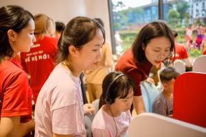 “Trạm học tập thế hệ mới” đặt trọng tâm vào việc biến tiếng Anh thành ngôn ngữ thứ hai, được sử dụng tự nhiên trong học tập và đời sống. Ảnh: RE.