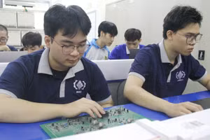 Sinh viên Trường Đại học Giao thông vận tải.