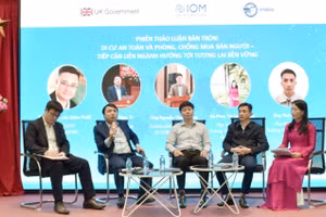 Trong khuôn khổ của hội thảo đã diễn ra Tọa đàm liên quan đến chủ đề về di cư an toàn và phòng chống mua bán người.