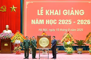 Chủ tịch nước Lương Cường dự Lễ khai giảng năm học 2025-2026 Học viện Quốc phòng. 
